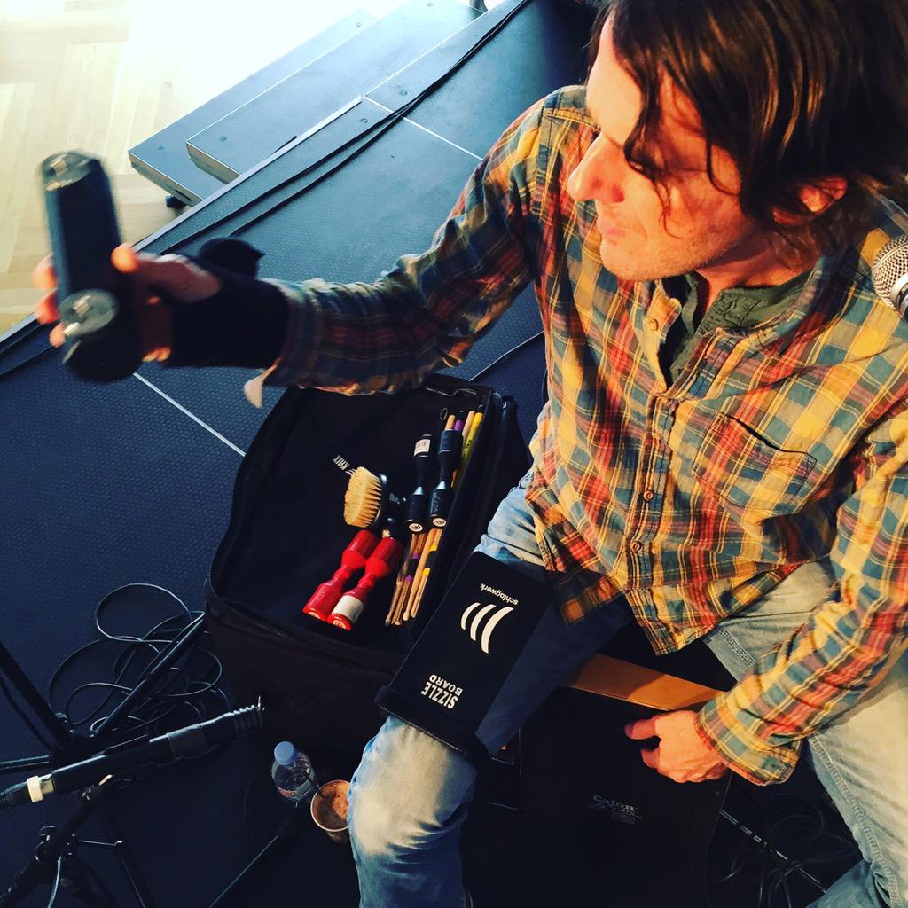 cstuermer's tweet photo. Heute wurde in #zürich kräftig gerasselt 😜 #promoone #unplugged #klausperezsalado http://t.co/YDJ8yQelDd