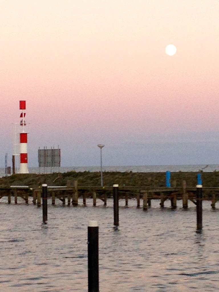 nynkeadding's tweet image. Mooie maan