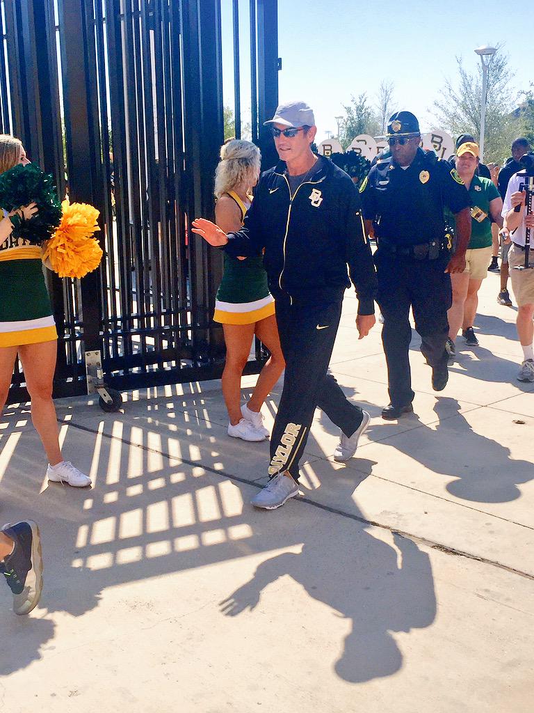 Coach Briles has entered the building. #SicRice