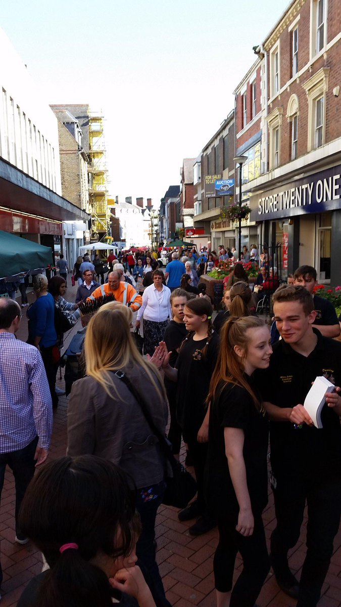 PhillipWynn's tweet photo. Fabulous day had by all in @wrexham town-centre today. Many thanks to Nigel and the Street Festival team. http://t.co/eD1tHbtr74