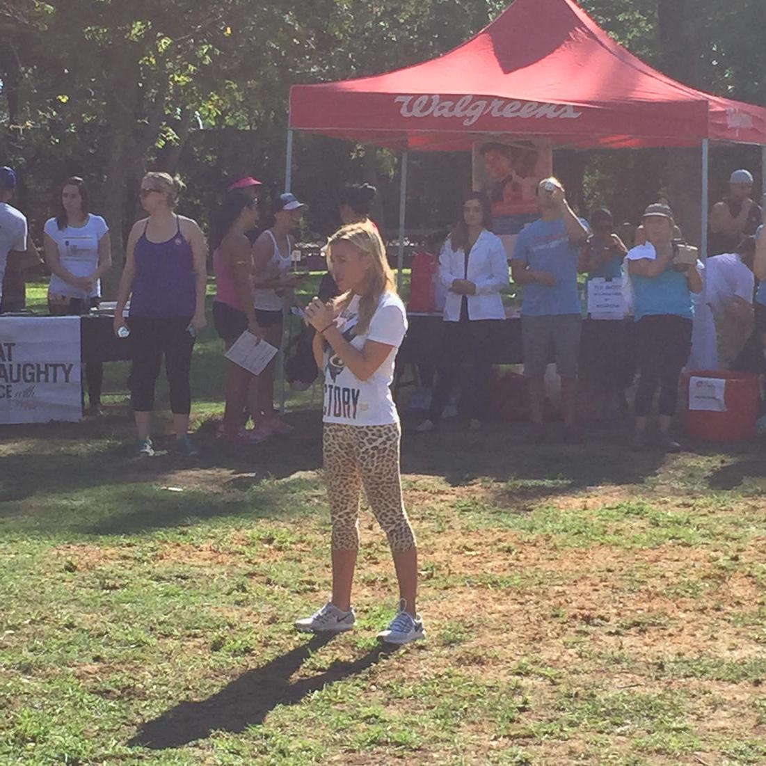 MShermanEsq's tweet photo. Thank you @tracyanderson for leading a warmup before @DFSWest #healthDFS Power Walk Love my @WeAreFarmers team http://t.co/iPVmwoWjiu