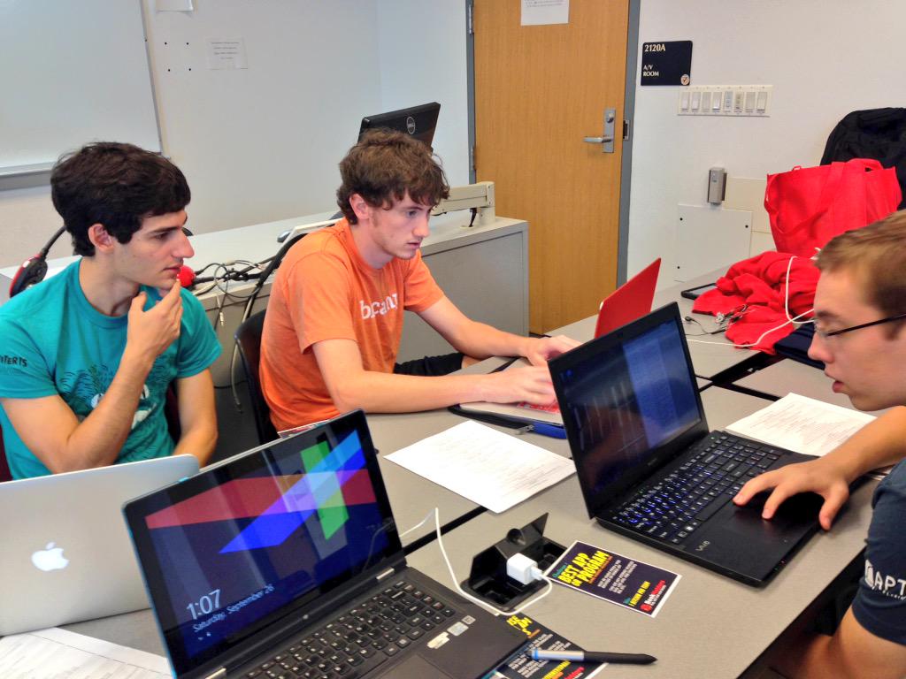 jayqubed's tweet photo. Brainstorming. #daemondash #teamTBD http://t.co/si5i6LztKb
