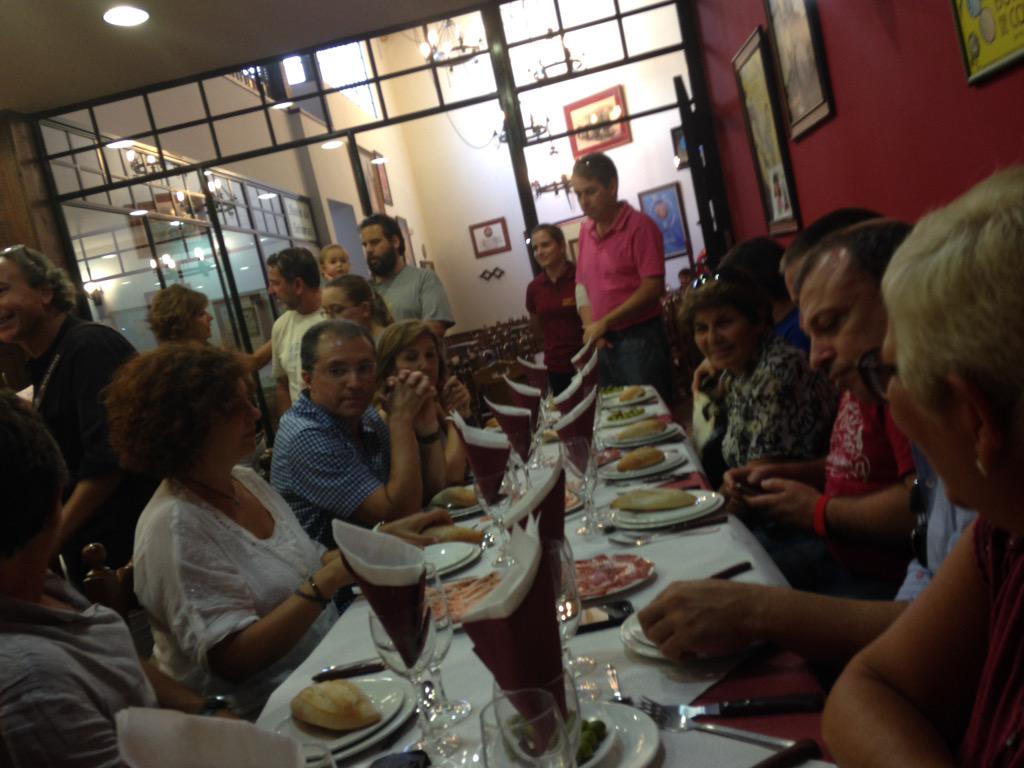 jochimet's tweet photo. Reponiendo neuronas #OpenCondado @EABE16 http://t.co/dk7IEBIbZ7