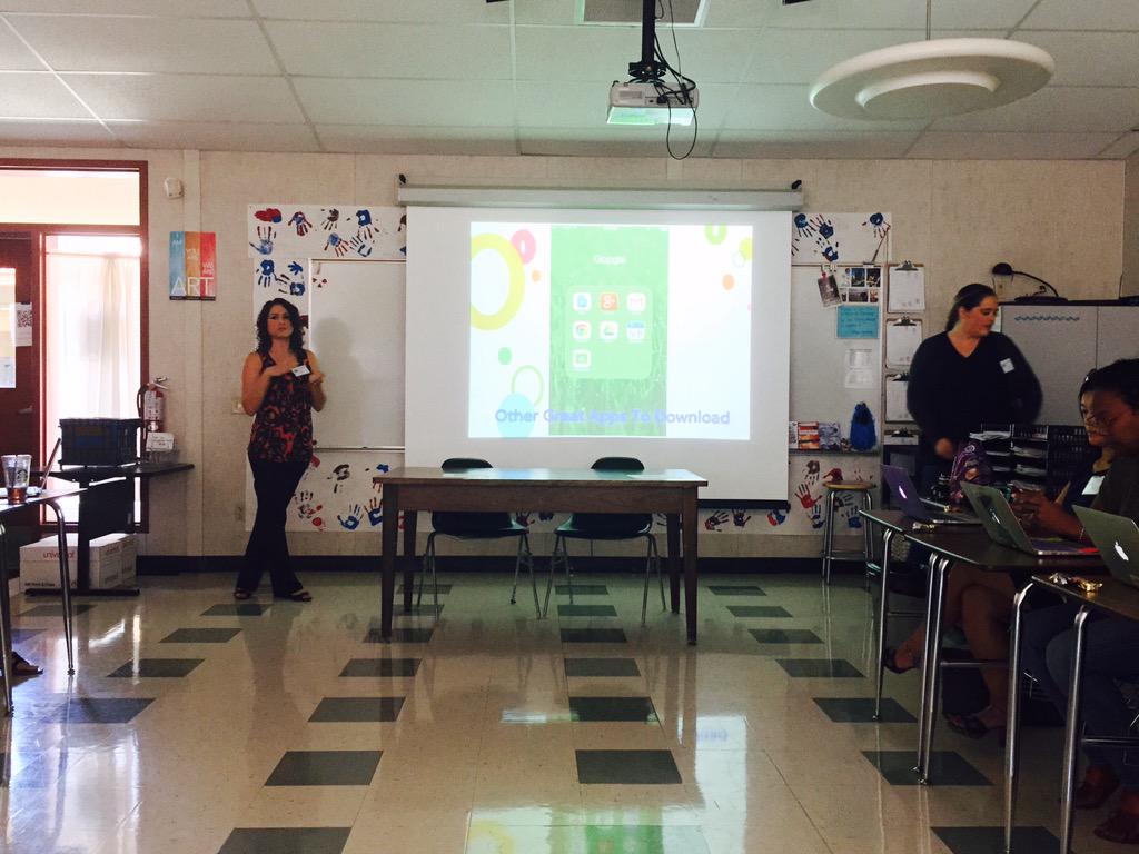 RColettiMarkham's tweet photo. Learning how to use google classroom #cuetechfest http://t.co/WrPIHJg9KB