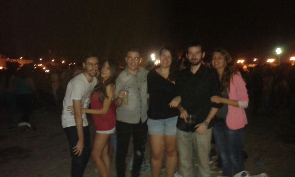 Tiri_Ct's tweet photo. Unas cuantas foticos de anoche, muchas risas y en buena compañía #CyR2015 http://t.co/dVS8HgWRwZ