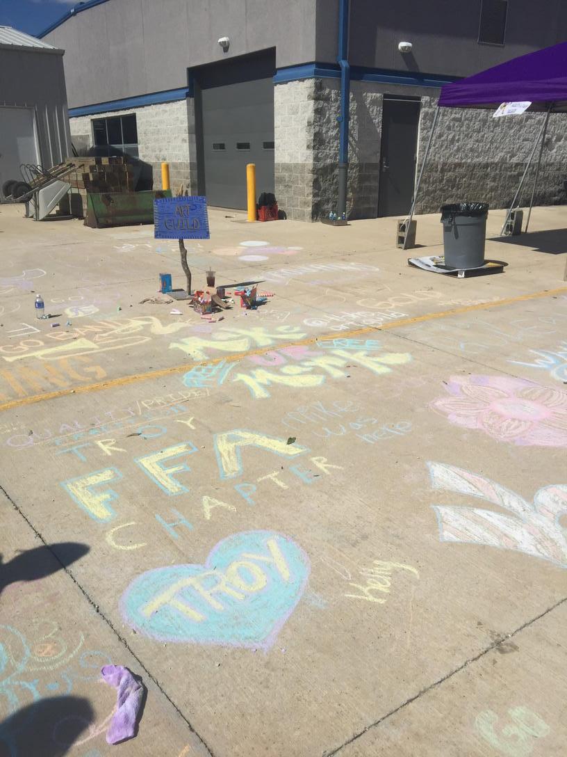 TBHS_artZ's tweet photo. Art guild has spirit! We love our Trojans! Here's our post draw-a-palooza! #proud2br3 #wearetroy http://t.co/Tl8wzWBi8H
