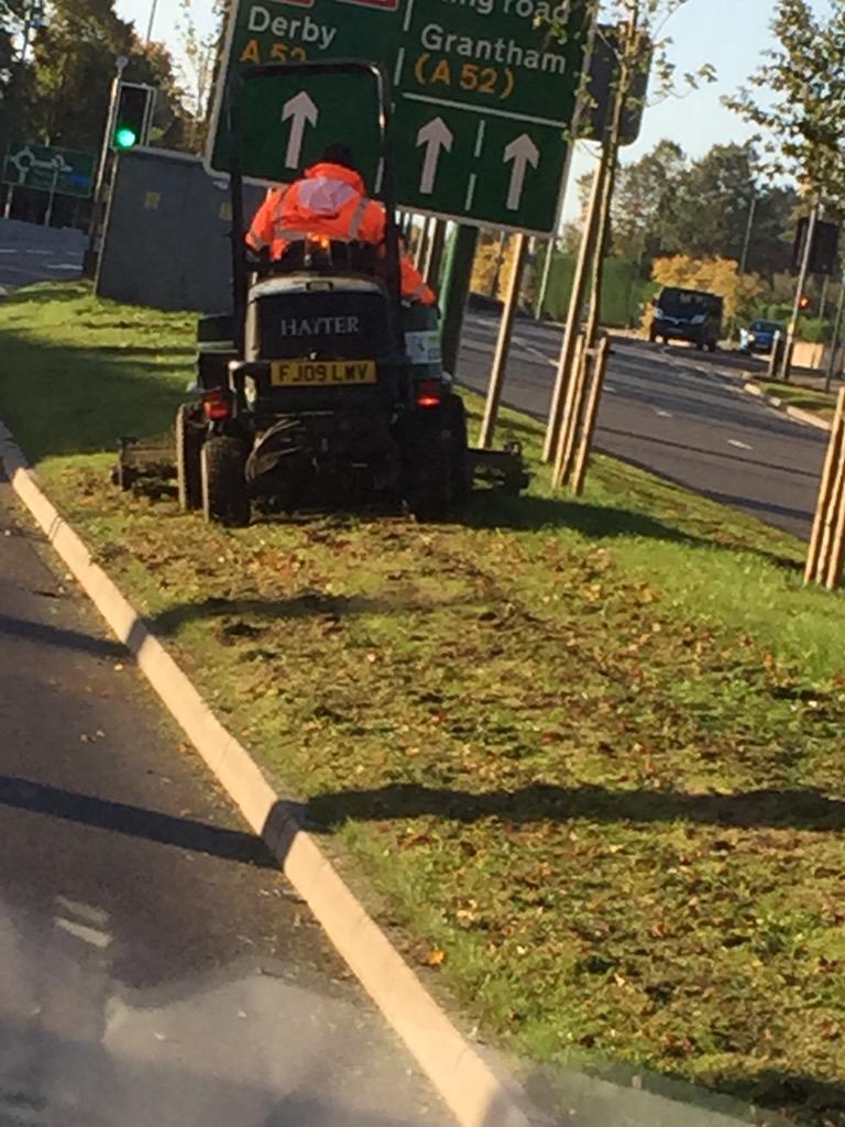 Ring Road verges cut early hours of the morning. #safercleanernottingham