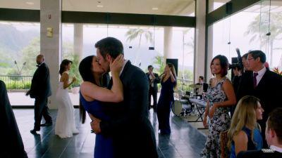 MichelleBCom's tweet photo. Ok I got a bit carried away while screencaping the kissing scene lol http://t.co/anTul2Xc1B http://t.co/tbGtNygVc8