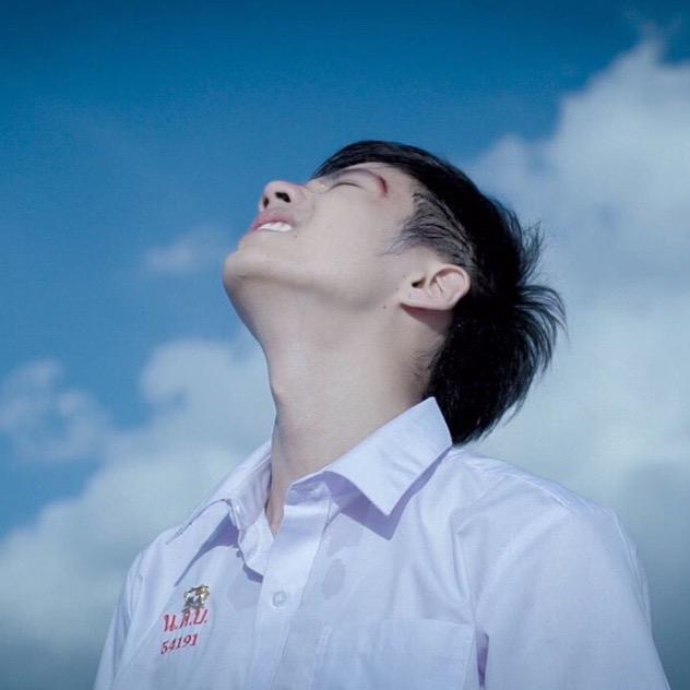 1m. 
ขอบคุณที่อยู่ด้วยกันมาจนถึงวันนี้นะ :-) รักและเคารพ. 
ธิติ มหาโยธารักษ์

(IG:bank_thiti)