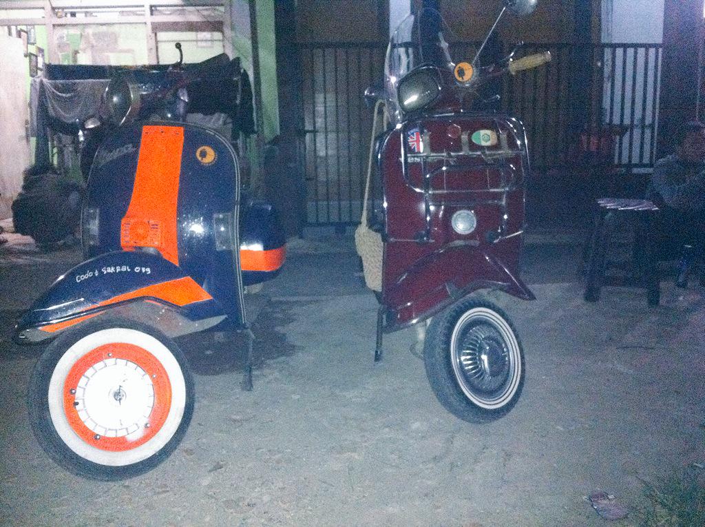 AipRenzo's tweet photo. Gatau kenapa vespa indah aja di liatnya*maringopi☕️ http://t.co/2SjAVEdcuN