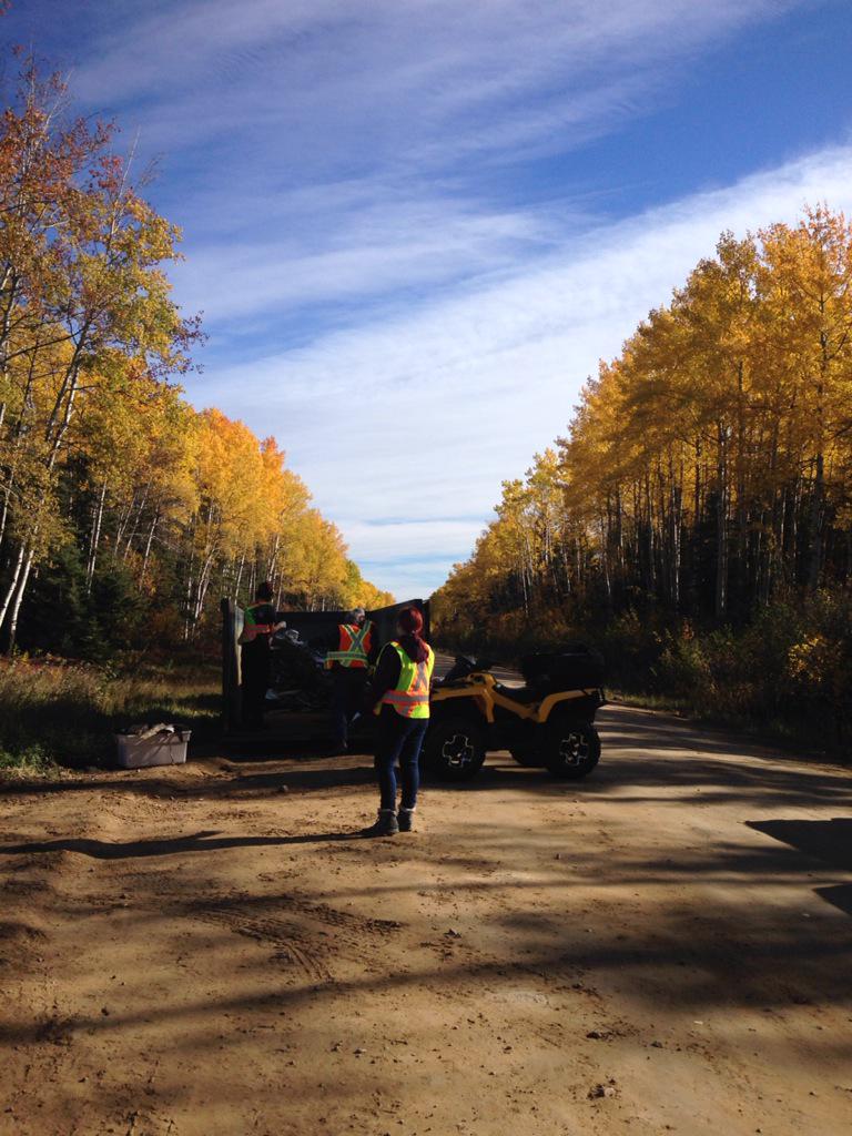 YMMFMEC's tweet photo. Volunteers taking on Tower Road! Join us. We are here until 1PM #ymm #rmwb #illegaldumping http://t.co/ZPRcT6YRNr
