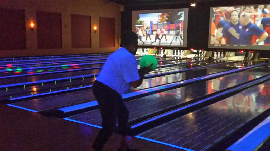 AmicaePrinTren's tweet photo. Zeta Amicae Princeton Trenton at Colonial bowling for Amicae Awareness Day!  Toiletries for local school in Trenton http://t.co/tdW7YXQJhC