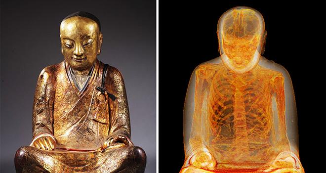 Antica mummia di un monaco buddista scoperta all'interno di una statua di Buddha