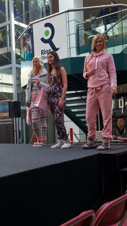 Fashion days@shopping Kuurne <a href="/Hunkemoller/">Hunkemöller</a> <a href="/amvanree/">A-M van Ree</a>