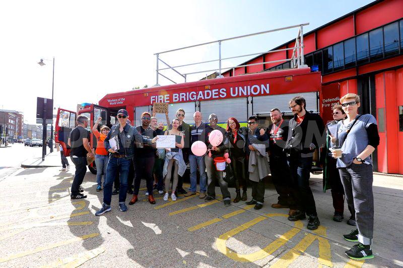 heather_b_WP's tweet photo. @F31Kingsland Reclaim Kingsland Fire Station http://t.co/0yEoAmcM8L
#FBU
#ReclaimHackney
#Solidarity http://t.co/zf1xVHlMwU