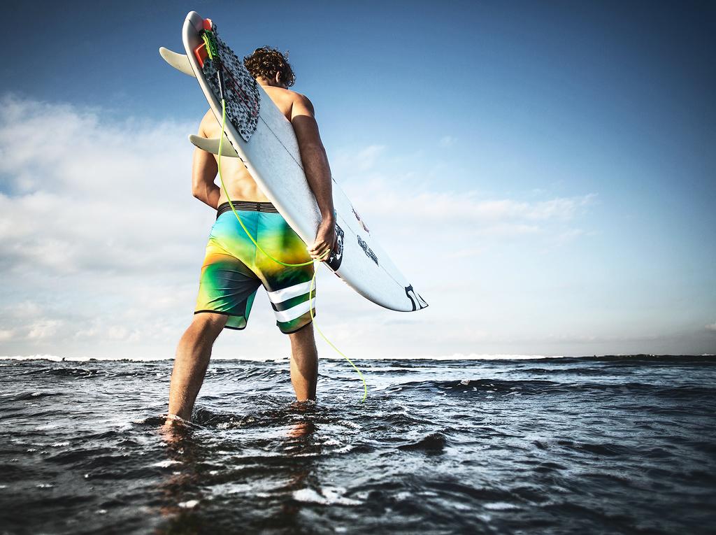 hurley on Twitter: fast. The Julian Elite 'Photo Blue' Boardshorts, coming tomorrow to http://t.co/zrSpcthtvx. http://t.co/dBZr4odcXn" Twitter