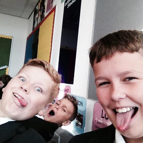 sconaJr's tweet image. Me and me m8ts in class