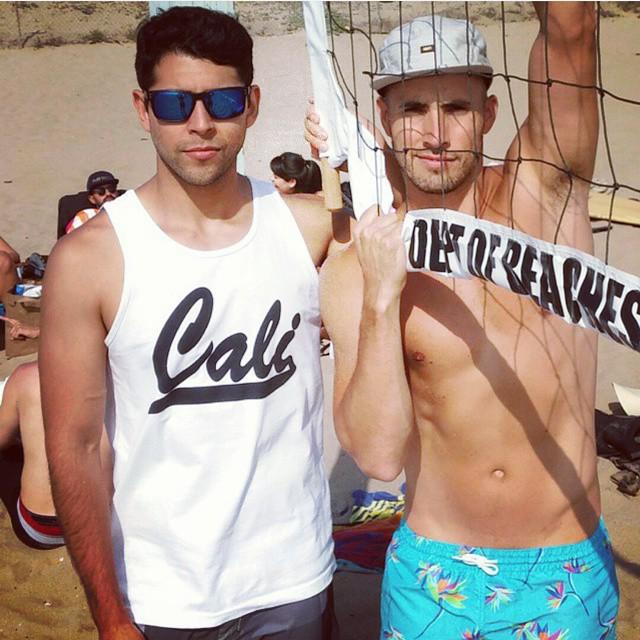 ToddJSaporito's tweet photo. #IG: (@jflo_lefty #jflo_lefty) #itsToddS #ToddJSaporito #FLEXSpas #beach #volleyball with @adamgomey. Sorry for givi… http://t.co/D49nLxxlEw