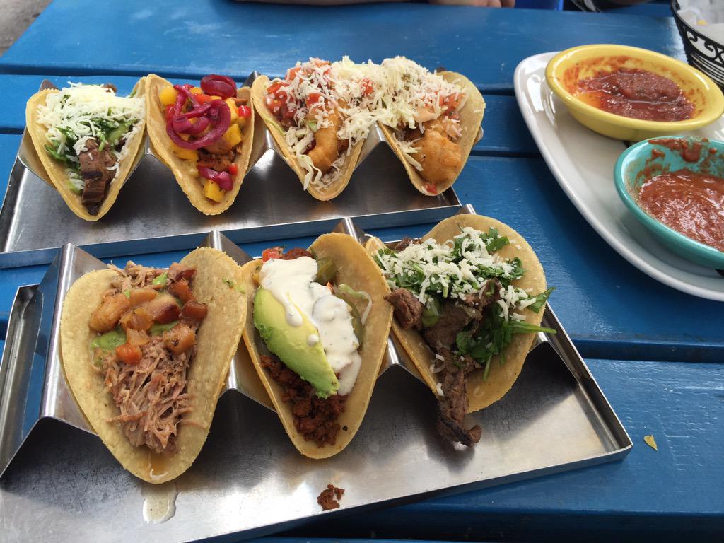RedBeard6010's tweet photo. Amazing food! @MissionTacoSTL @WhitneyNHughey http://t.co/uySvfKvrvY