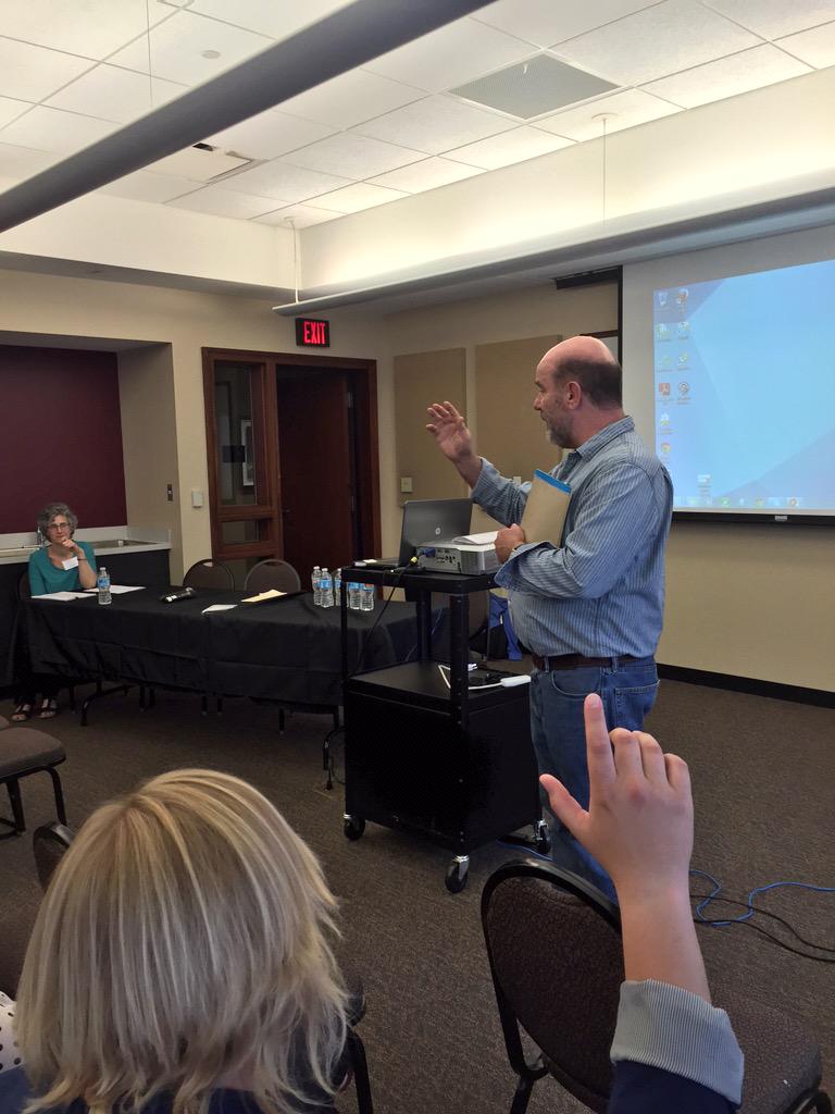 The_FREEproject's tweet photo. Our dear moderator Charles Dickens takes a vote- Is F. Douglass's narrative a valid account of slavery? #RTTP #HAS15 http://t.co/ShvQLOclkk