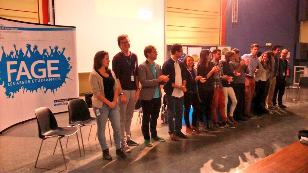 La_FAGE's tweet photo. "Agir au présent pour façonner l'avenir" : élection de la liste conduite par @Alexandre_FAGE #Congres15 #La_FAGE http://t.co/eWi2L6ocwv