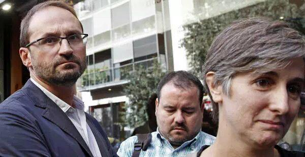 JosepArnau's tweet photo. La revolució dels somriures. Esperem que els possibles votants de CSQEP despertin i votin a la CUP. http://t.co/l71RwDOXPn