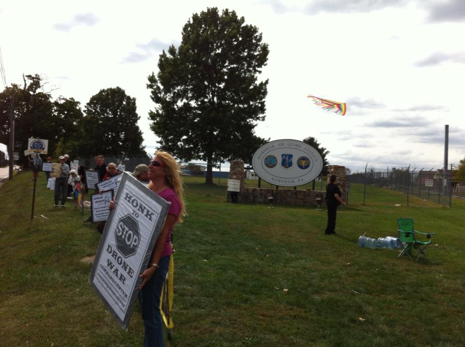 The youth of Afghanistan know the trauma of drones. They have a motto: Fly Kites Not Drones. So we did. #PopeinPhilly