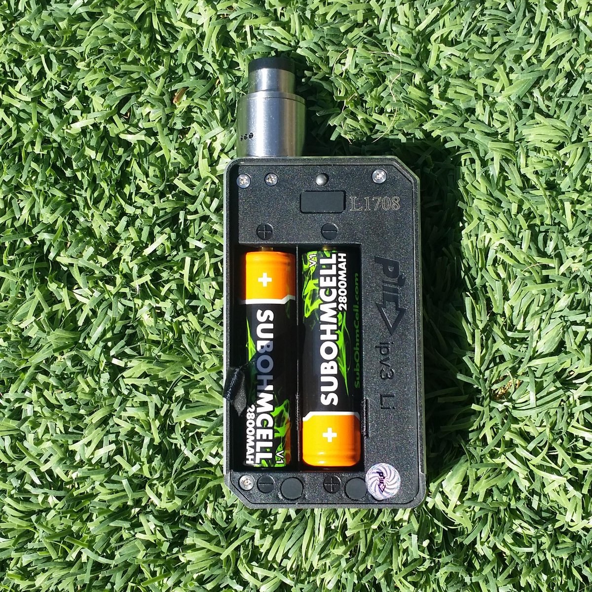 Rathient's tweet photo. Subohmcell's the only battery I trust! #subohmcell #notblowingsmoke #improof #mod #handcheck #modhandcheck http://t.co/jg4yqGeVwt