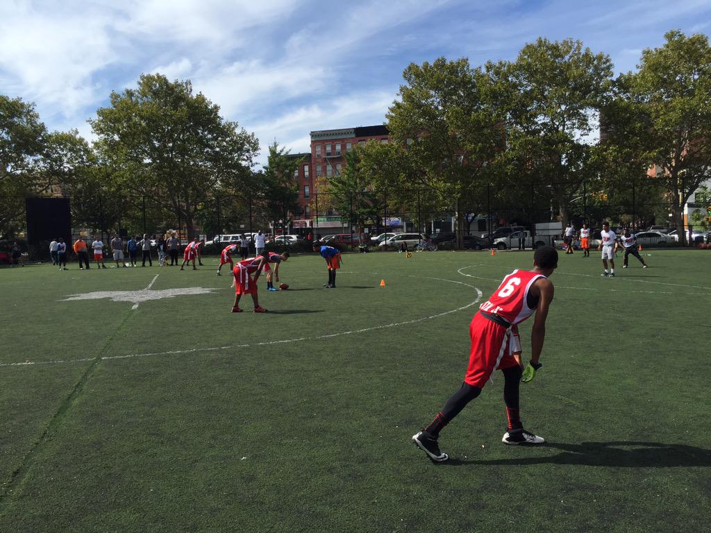Schrat_Teach's tweet photo. HUGE opening day win for #HUMII flag football over AECI #CSAA #NVCHS @NewVisionsNYC http://t.co/0It6HWL1Oc