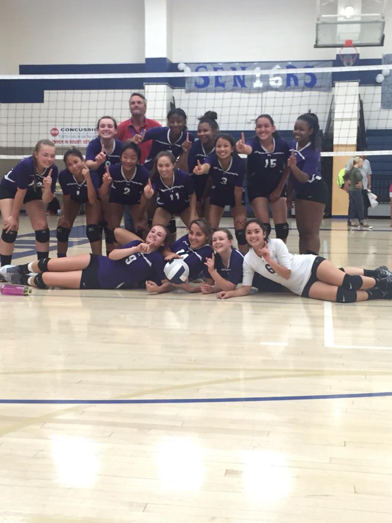 DSOUTHAthletics's tweet photo. Congrats to JV Volleyball today for winning the Lincoln Invite Tournament! #dsouth #rebelpride http://t.co/yhrLeE2FDB