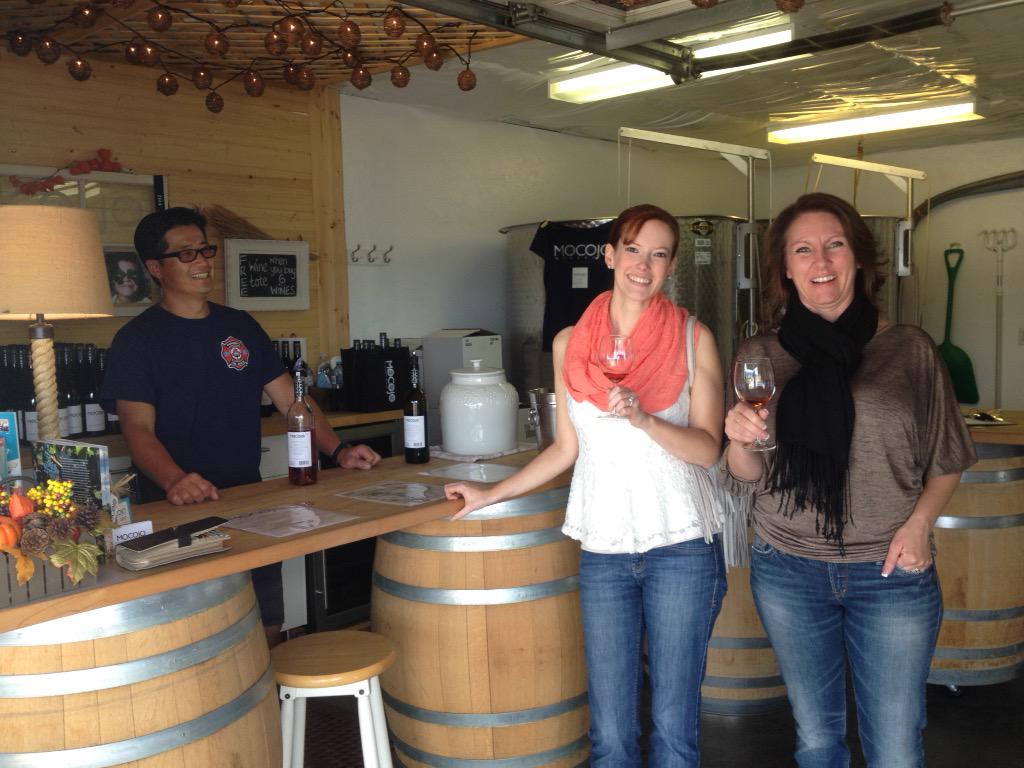 GrapeEscapes_ca's tweet photo. We do private wine tours, too! First stops today powered by Rosé! Thank you @DeepRootsWine &amp; #Mocojo Winery! http://t.co/GpHnKAq9a3