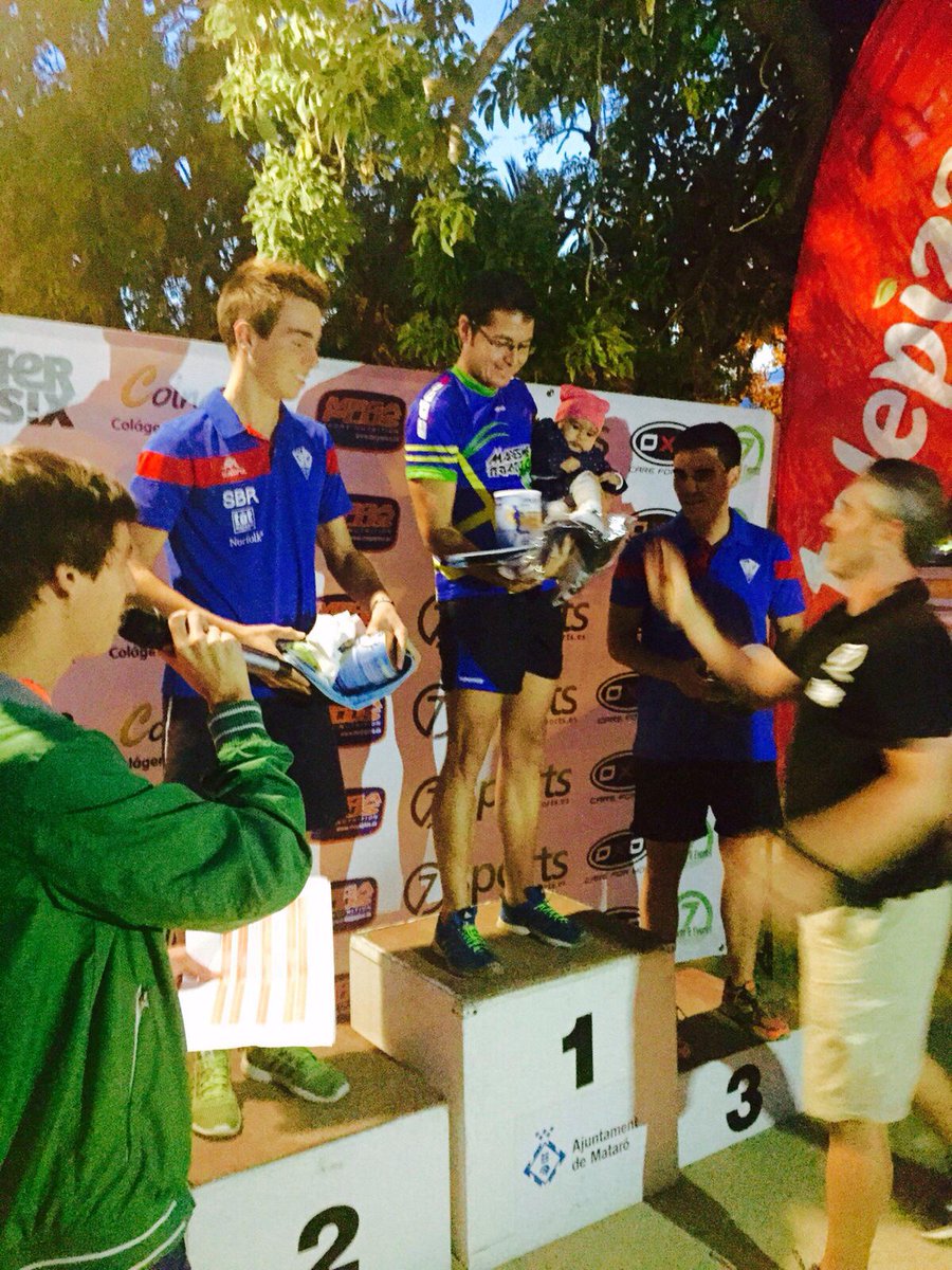 mtctriatlo's tweet photo. Felicitats Toni!! Imatge acabada d’arribar!! #mtcnonstop 1er classificat de aquatlo de Mataro!! http://t.co/Kkk695T5Ky