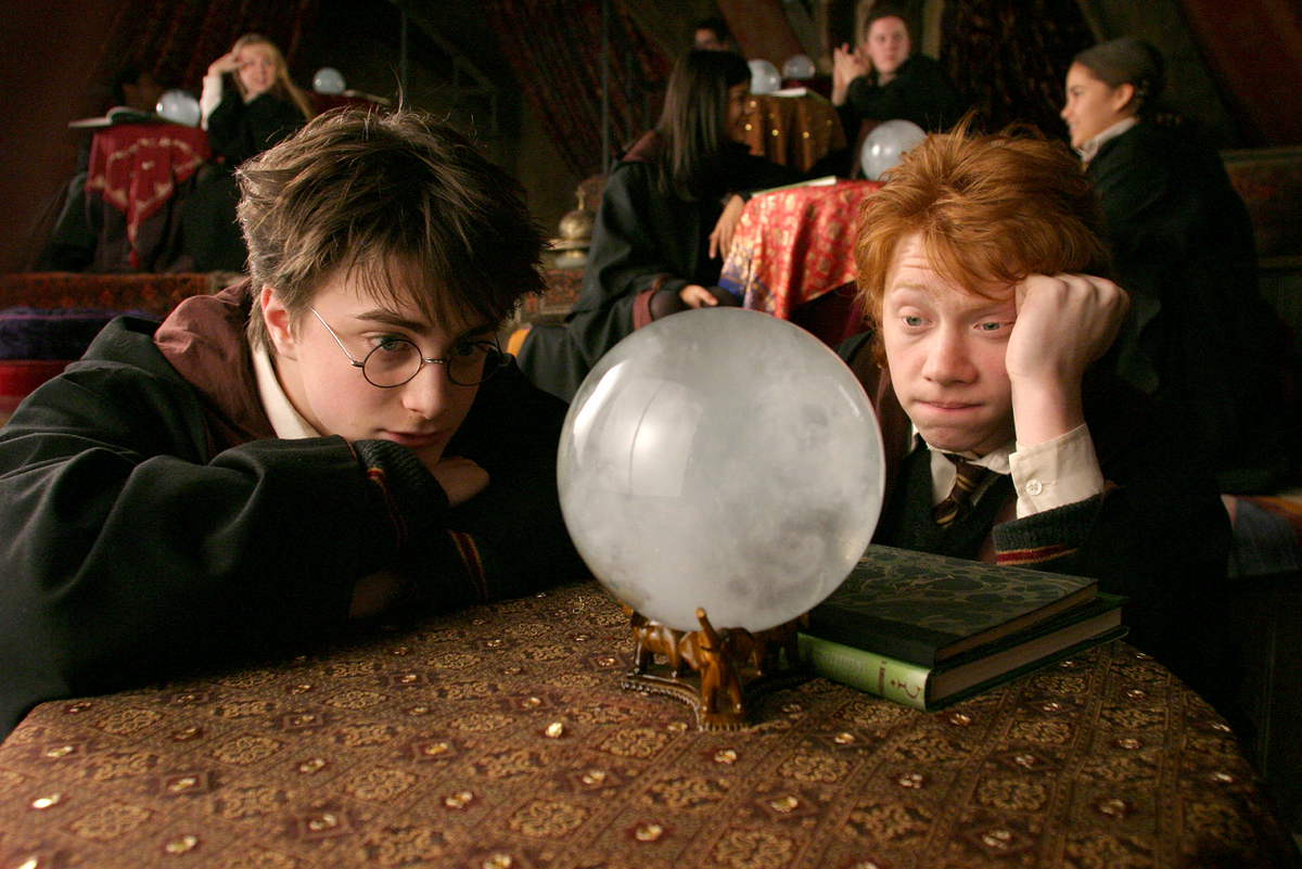 harrypotter's tweet photo. Are you in the beyond? #HarryPotter #BackToHogwarts #Divination http://t.co/0Zlmx9xv32