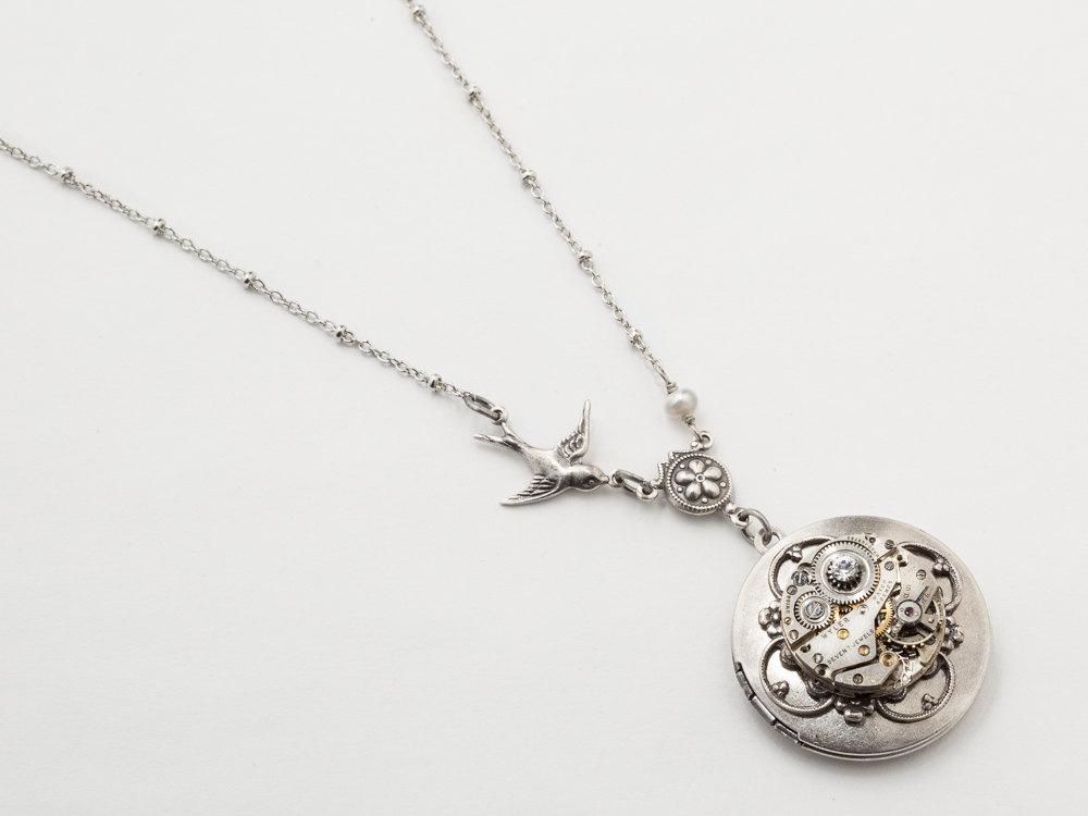 steampunkMotif's tweet photo. #InspiredbyNature #Steampunk #SteampunkJewelry #SteampunkLocket
http://t.co/b8yhVWVdeJ http://t.co/WKmjTbELjU