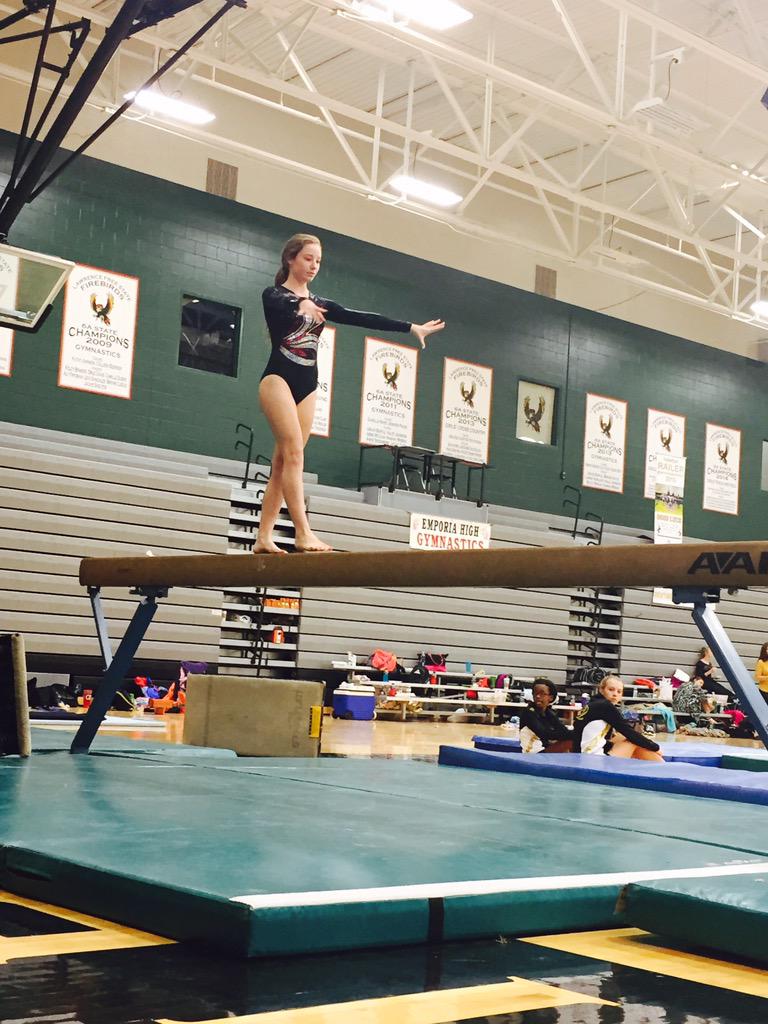 ehighgymnastics's tweet photo. On Beam @Devan_16 @Reagan_Nelson @I_Am_The_Cox @DarianBruch http://t.co/d2csKUTouC