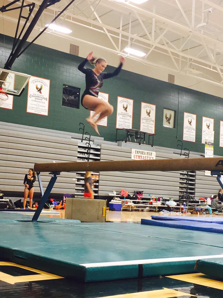 ehighgymnastics's tweet photo. On Beam @Devan_16 @Reagan_Nelson @I_Am_The_Cox @DarianBruch http://t.co/d2csKUTouC