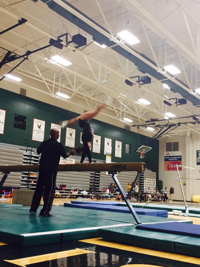 ehighgymnastics's tweet photo. On Beam @Devan_16 @Reagan_Nelson @I_Am_The_Cox @DarianBruch http://t.co/d2csKUTouC
