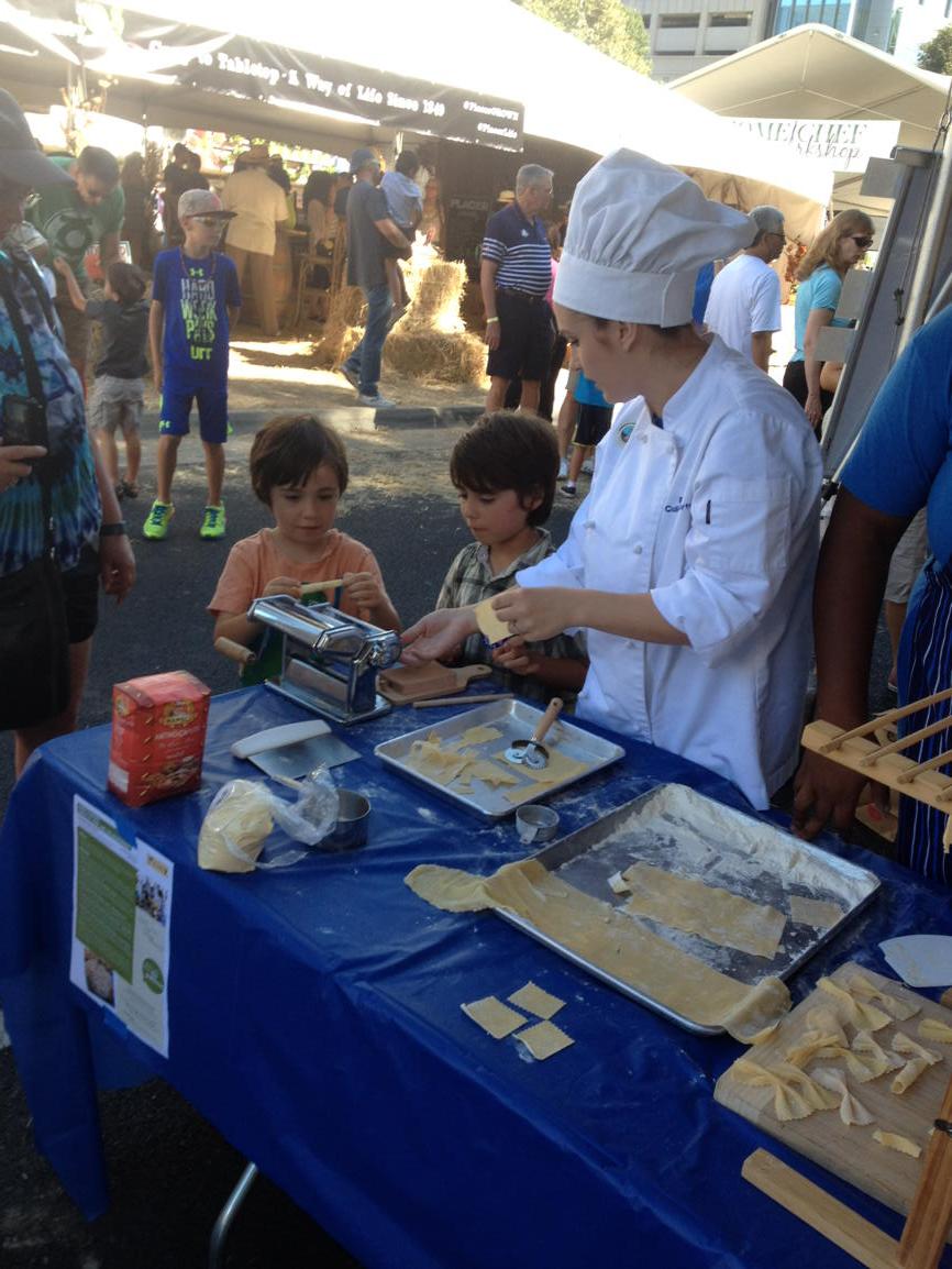 RHSCulinary's tweet photo. We are at the #Farm2Fork festival in #Sacramento. Thanks to @SlowFoodSac for sponsoring us. Check out @SlowFoodSac. http://t.co/8dx4hRSmXS