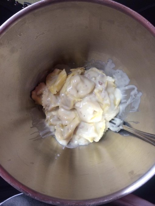 When you know how to heat up noodles &amp; sauce >>> #IKnowHowToKeepMyMan http://t.co/K8lsByHPQU<a href="/tag/iknowhowtokeepmyman"class="tags"><span>#iknowhowtokeepmyman</span></a>