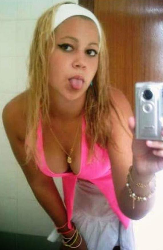 MejoresTwits's tweet photo. La Jessi, La Vane y La Saña. https://t.co/8YLd4vnn4h