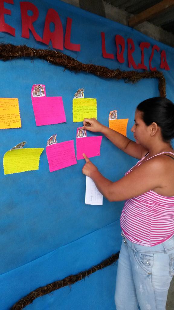anamilenaalean's tweet photo. Padres comprometidos"Dia e familia" CE Castilleral Lorica  @ginaparody @SEMLORICA1 @Mineducacion #FamiliaE http://t.co/ZBAzFBeNbp