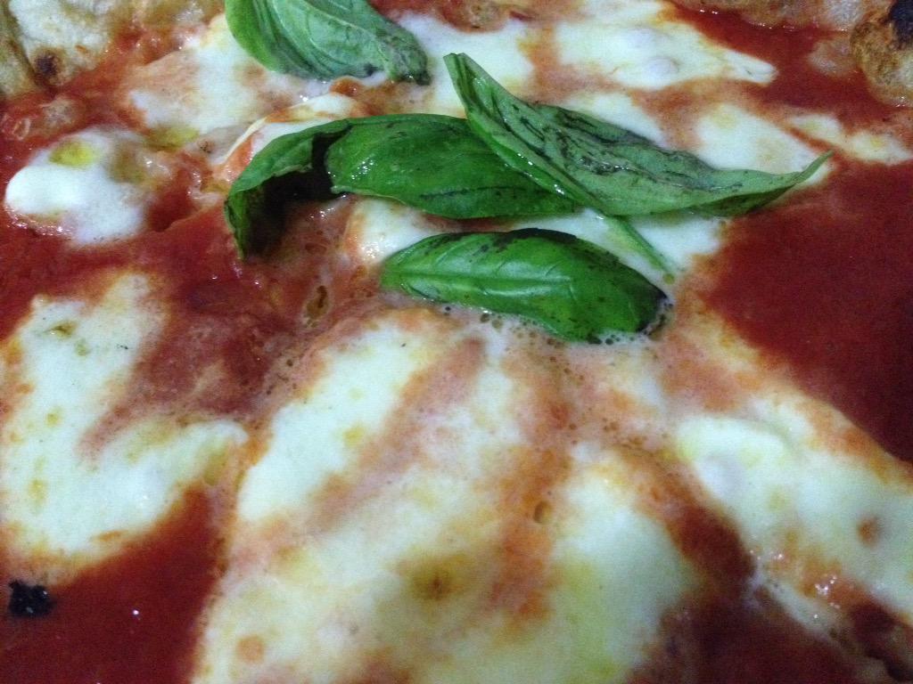 amalfidriving's tweet photo. #naples #pizza #tours #privare #shore #excursion #happy #saturday http://t.co/NIeCWhnxOh