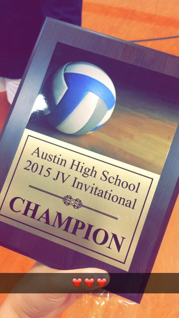 caitlynn137's tweet photo. :) @BuckVolleyball http://t.co/eh2bBCrxt6