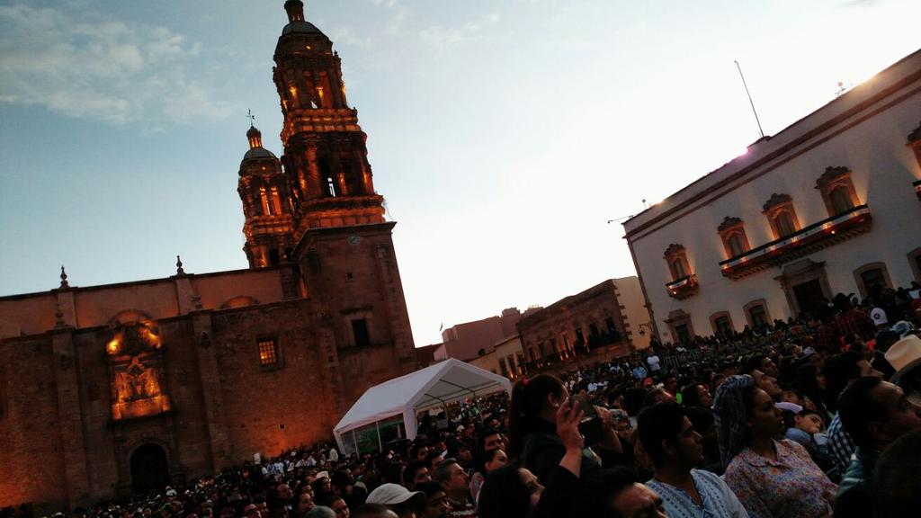 MiguelAlonsoZac's tweet photo. Un verdadero gusto inaugurar el XXXIV Festival Nacional de Arte y Cultura de los Institutos Tecnológicos de #México. http://t.co/y9K0Ce4csr