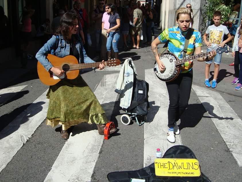 Mañana domingo 27 <a href="/Thedawlins/">The Dawlins</a> estaremos tocando en el rastro desde las 11 a.m.Síguenos la pista a ver dónde acabamos