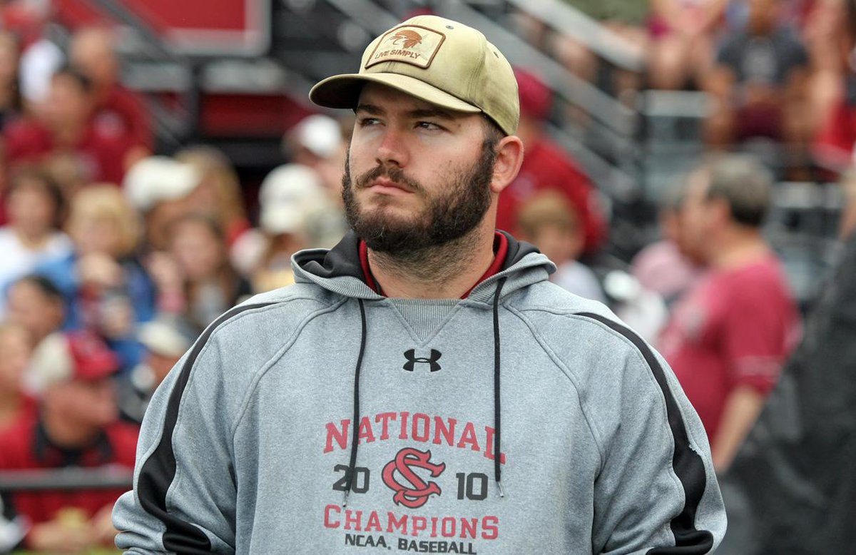 gogamecocks's tweet photo. On the sideline Saturday ... @MattPrice22 http://t.co/apuyGIBx9j