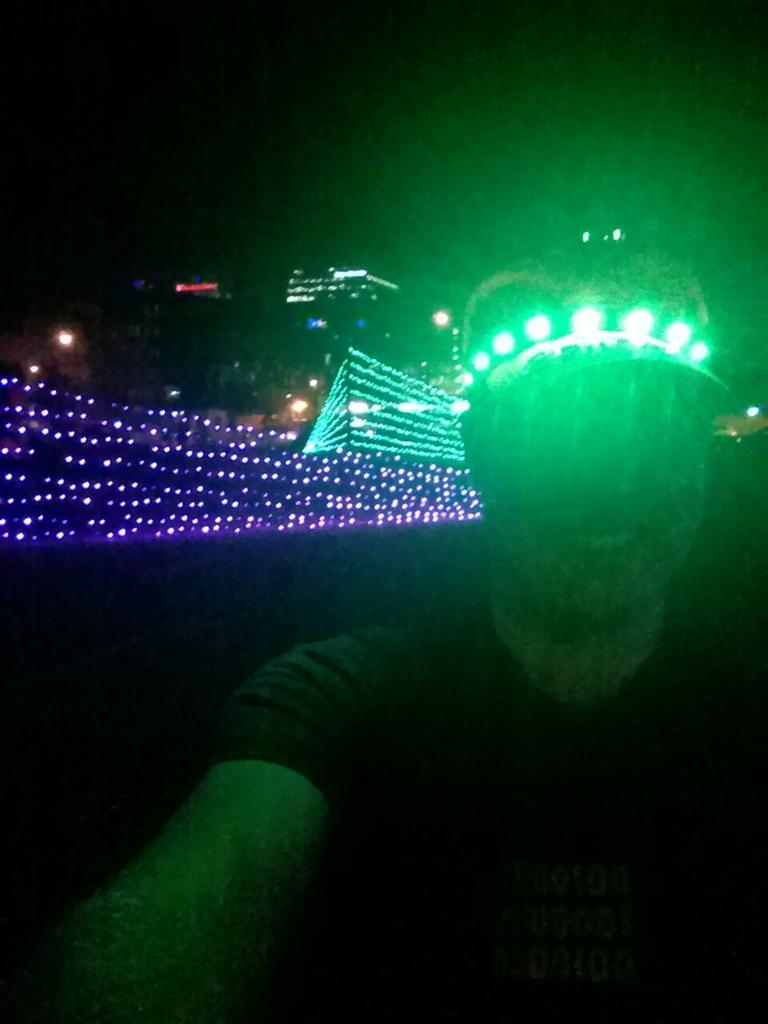 blinkyhat's tweet photo. Awesome lights on Graham ave, but you can't tweet em. #nbwpg #mbculturedays http://t.co/85yWLV1vKy