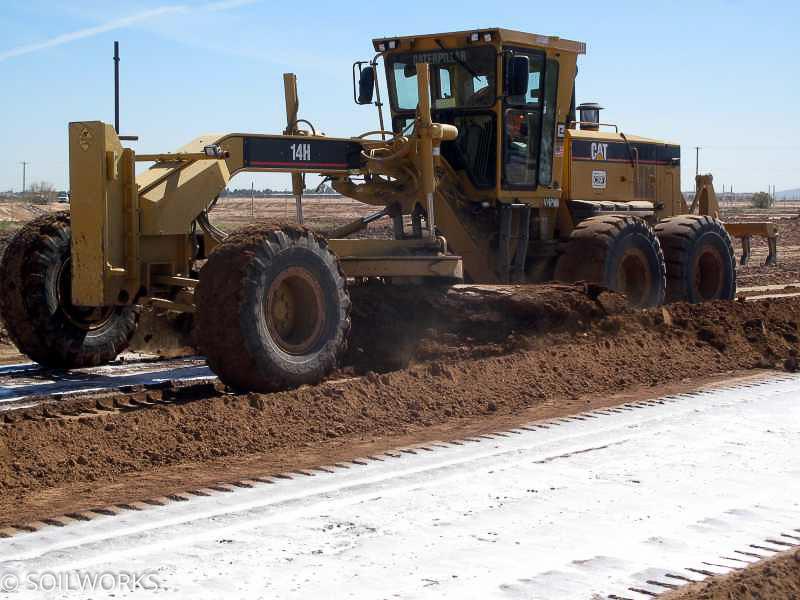 Soilworks's tweet photo. Wherever your #worksite is, #Soiltac can be applied to maintain the surface. http://t.co/ON1sAMB7CQ #construction http://t.co/xN5gkYba9l
