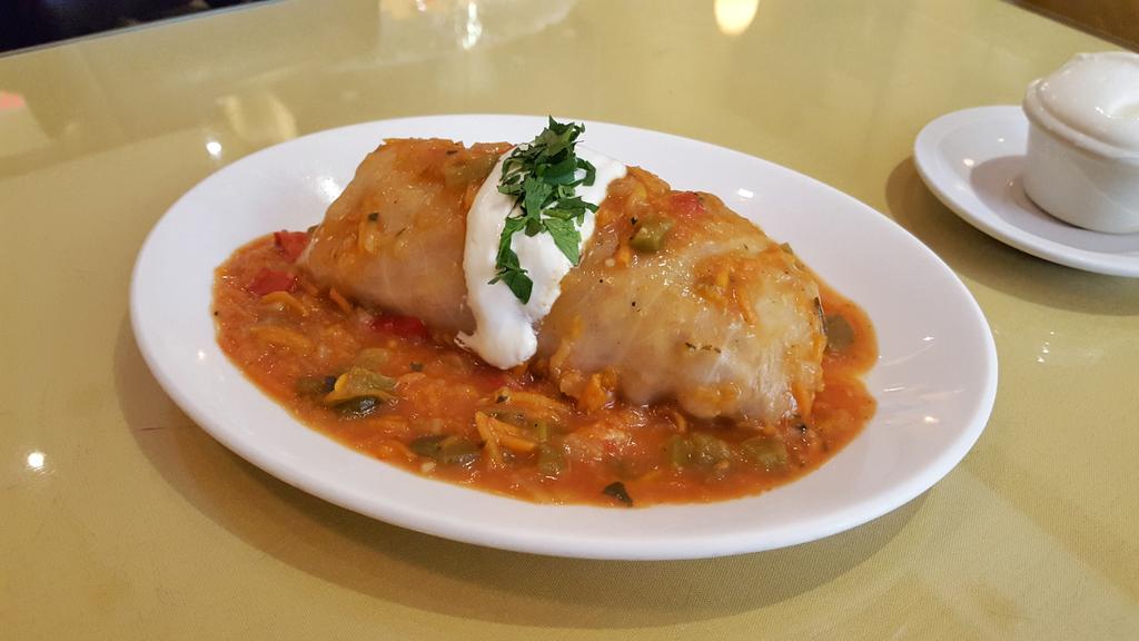 followmefoodie's tweet photo. Cabbage rolls at Amber European Restaurant in Bloor West Village (great area for #polishfood) #FMFinTO #Toronto http://t.co/21COiStTda