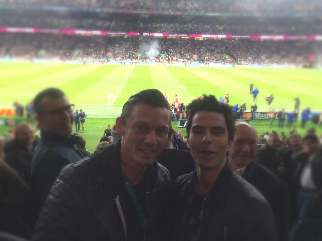 stereophonics's tweet photo. Congrats #WelshRugbyUnion what a game. So proud! Enjoy the praise #WorldCupRugby. RJ http://t.co/aiT5WNeNju